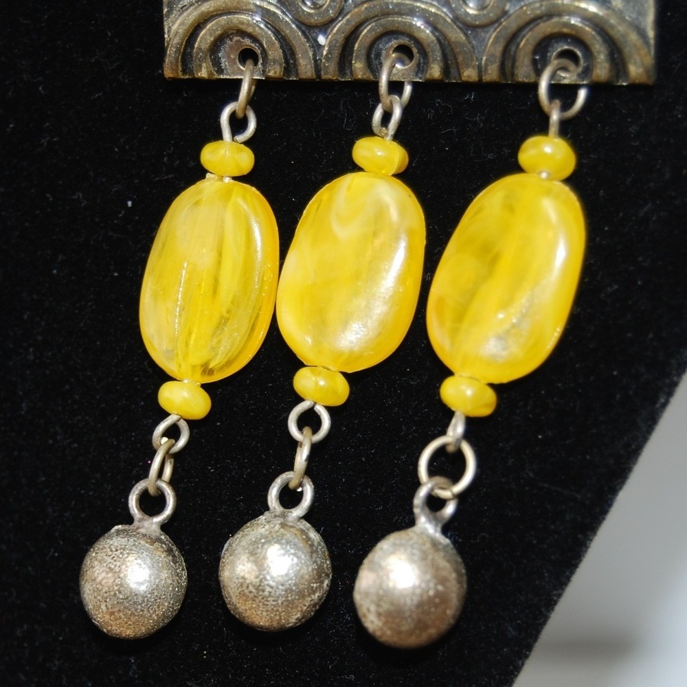 Yellow Brooch Vintage Beaded Dangle Silver-tone Glass bead Statement Jewelry - Picture 4 of 8